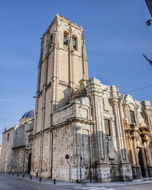 Fachada Principal y Norte de la Parroquia de las Santas Justa y Rufina de Orihuela